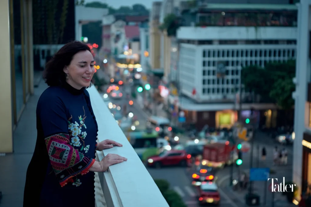 Thành phố trong mơ của tôi sẽ giữ được sự cân bằng ấy: nơi nông dân, ngư dân, nghệ nhân, và nhà đổi mới cùng chung một hệ sinh thái; nơi con người học hỏi từ đất, tôn vinh nghề truyền thống và mở cửa với thế giới; nơi mỗi góc phố có thể khơi gợi một câu chuyện - và chính trong những câu chuyện ấy, Việt Nam thật sự là một cửa sổ mở ra thế giới.